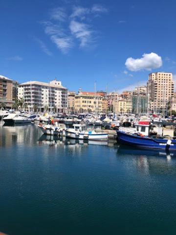 Sabrina`S Relax Fra Mare E Storia Leilighet Savona Eksteriør bilde